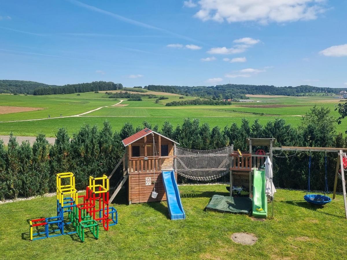 Ferienwohnung Biosphaerenblick Мюнзинген Экстерьер фото